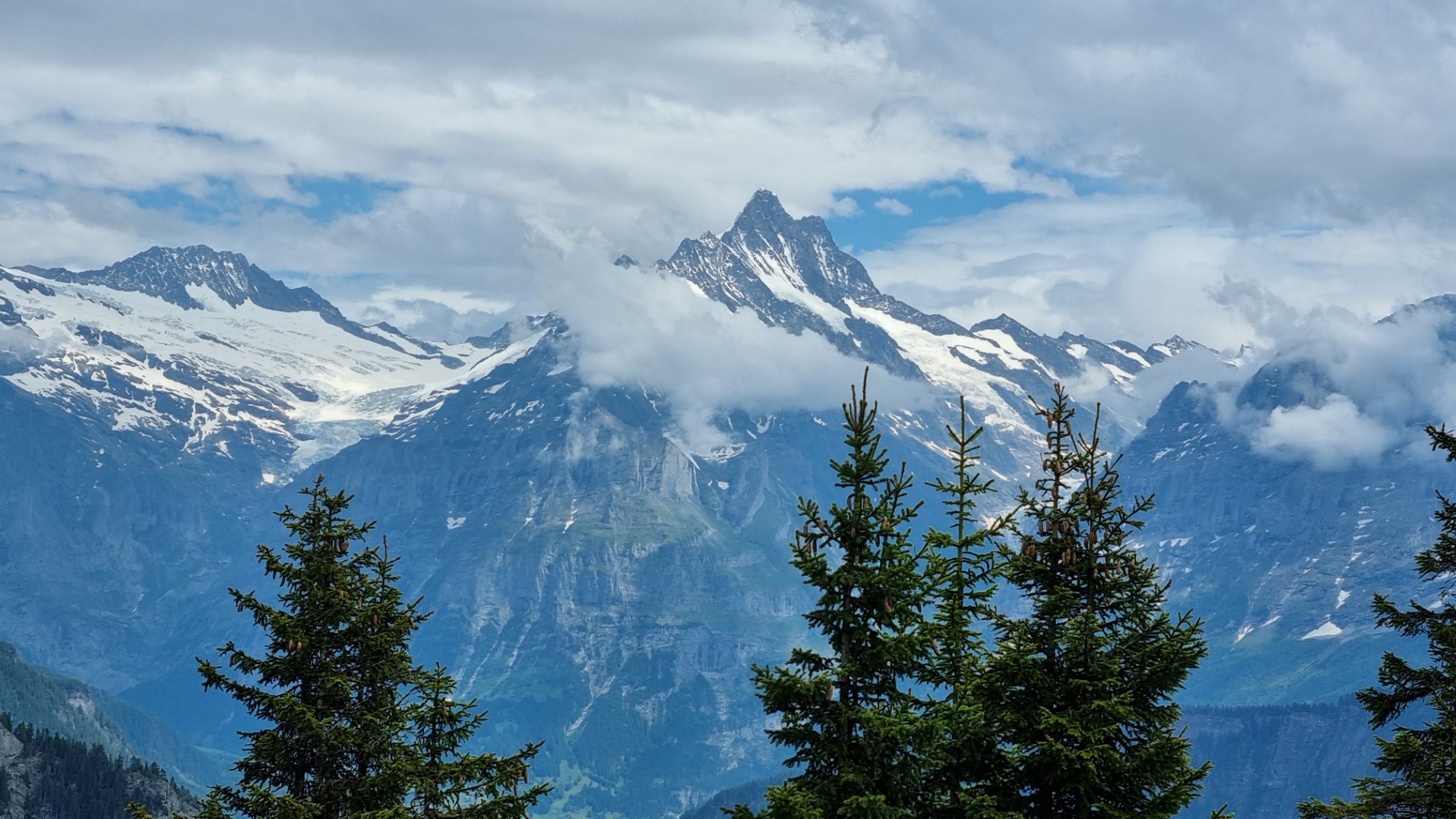 Cycling from Milan to Brussels via the Nufenenpass and the Grimsell Pass